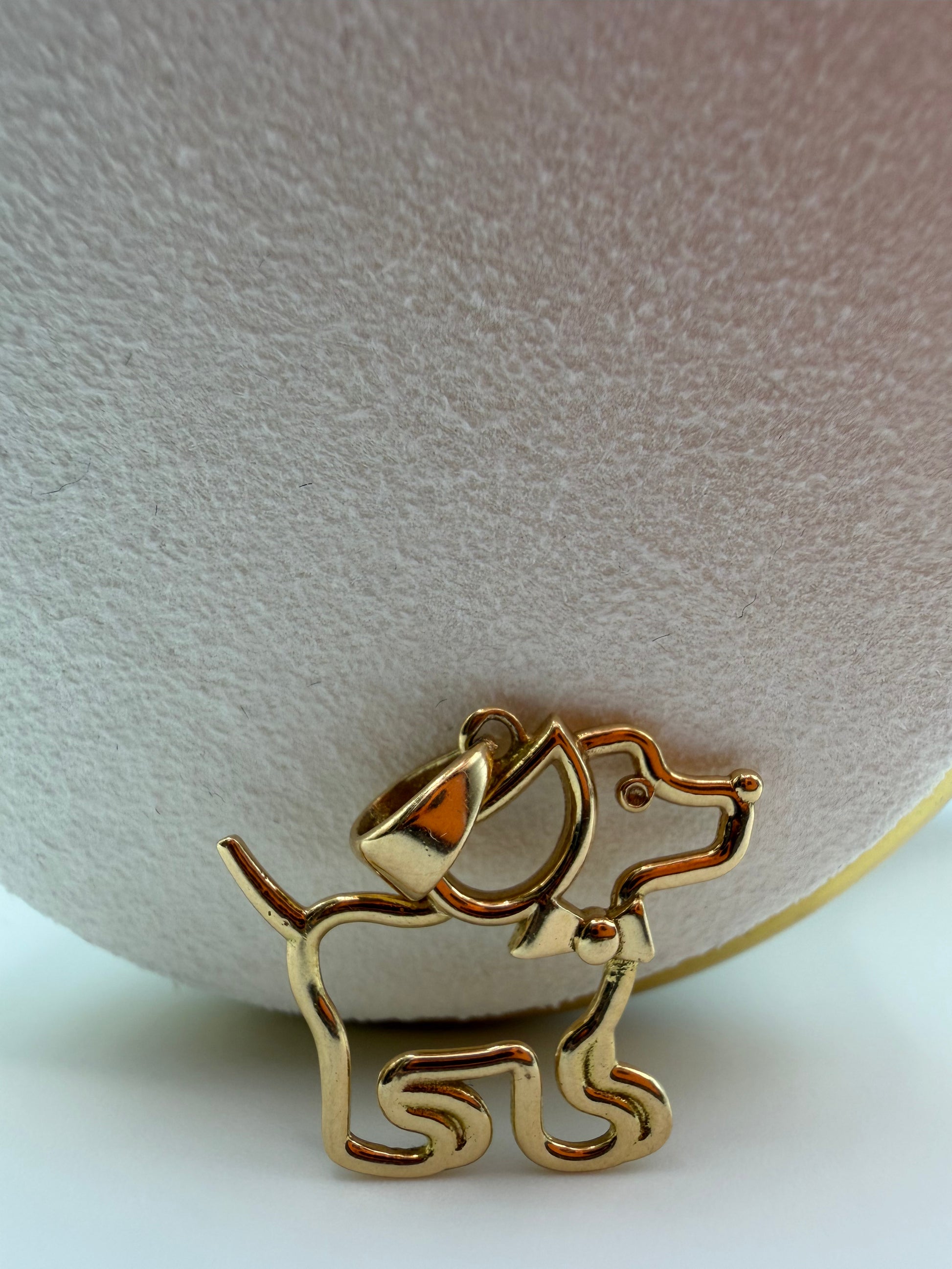 Golden Dog Pendant 18k