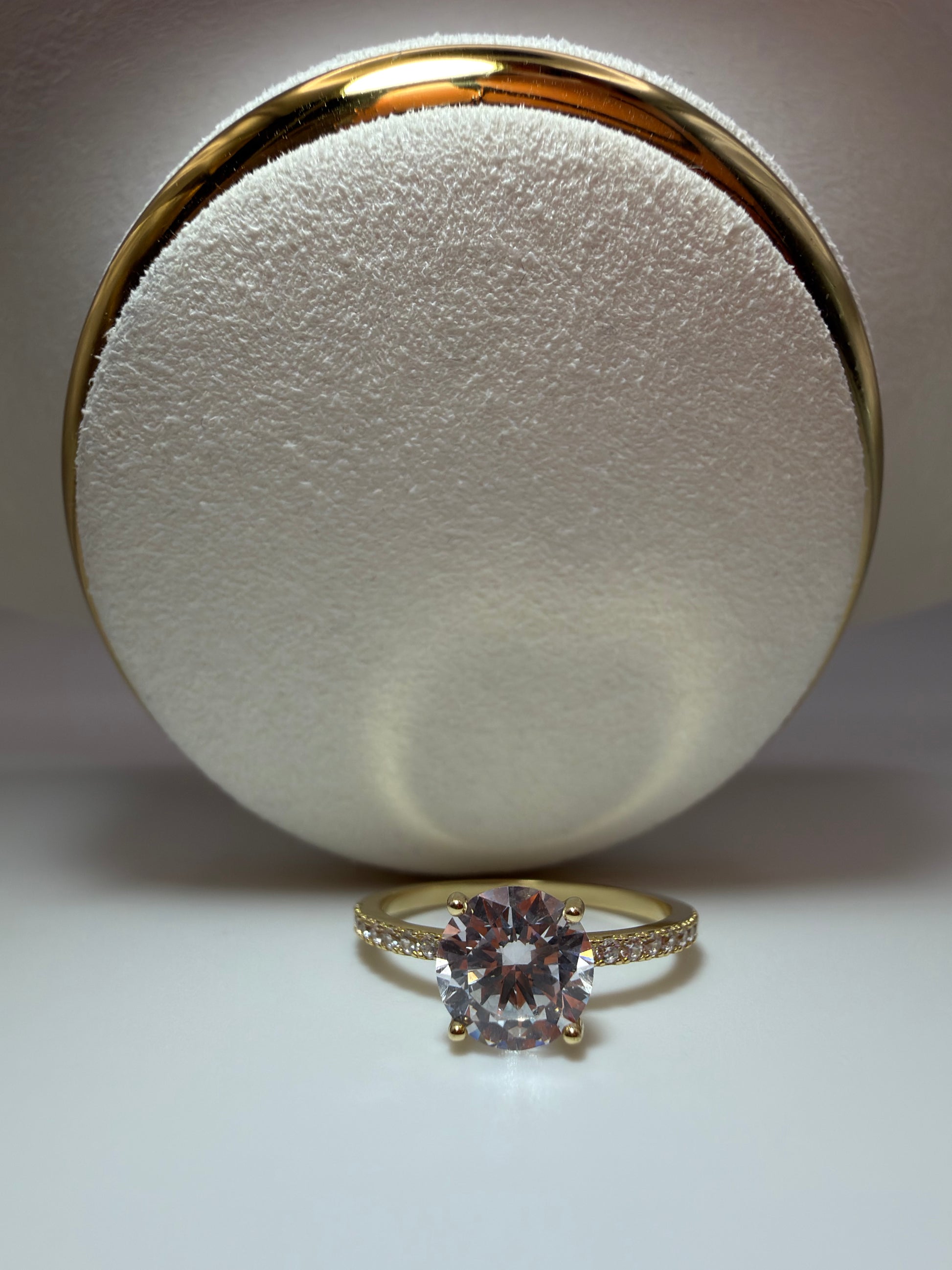 Multi Zirconium Ring 18k # 6,5