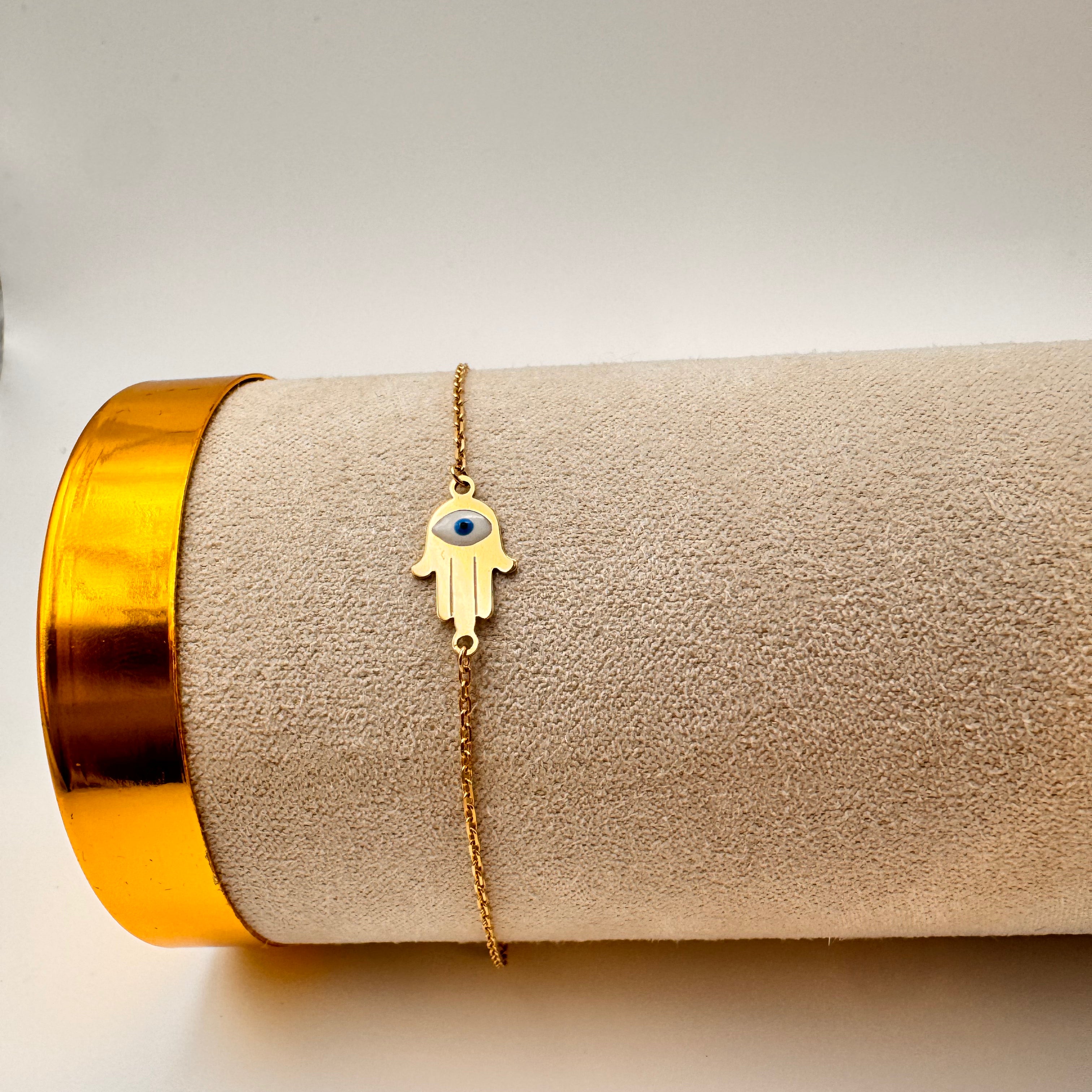 Hand of Fatima Bracelet 18k