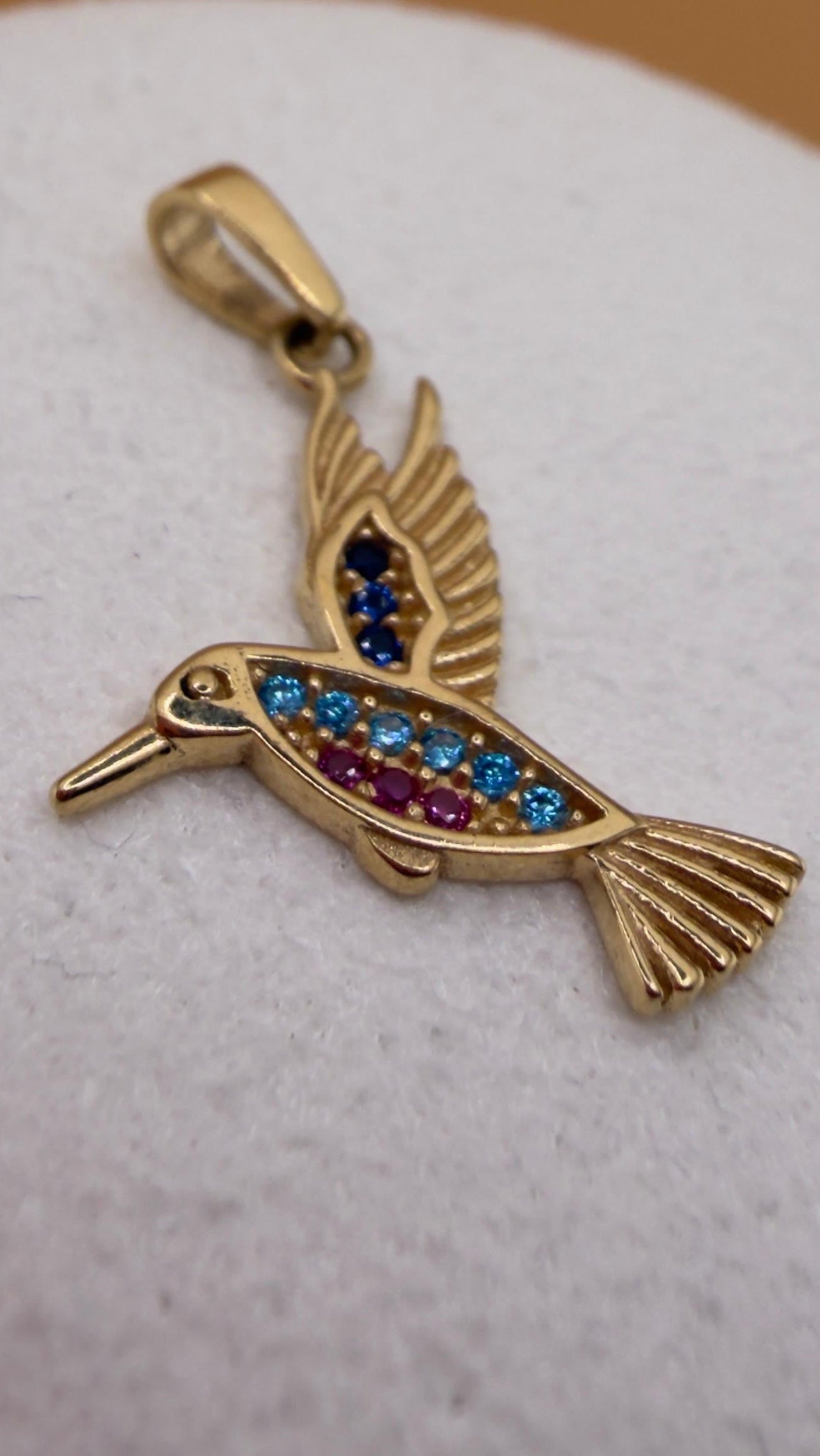 Imperial Hummingbird Pendant 18k.